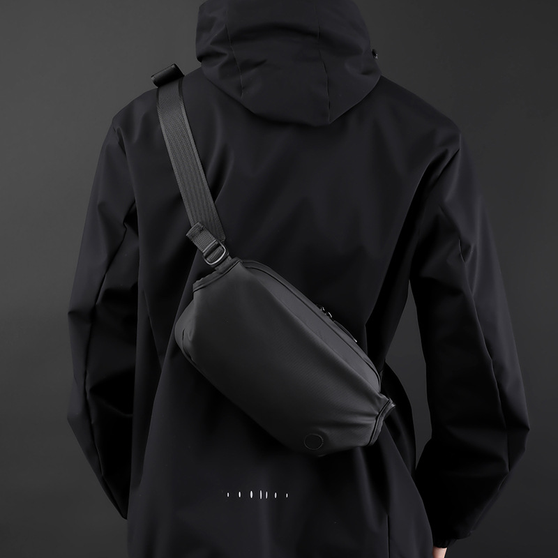 Wepower's new outdoor men's magnetic buckle single-shoulder crossbody bag, functional crossbody bag, waist bag and multi-functional chest bag details Picture