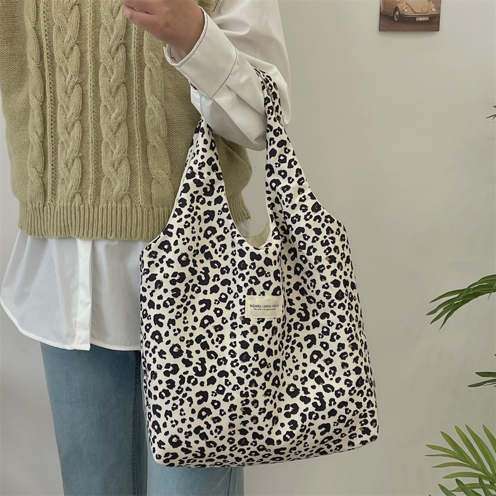 410272 Retro leopard print large capacity underarm bag 2024 Commuter single-shoulder bag Women's casual bag student vest bag full figure