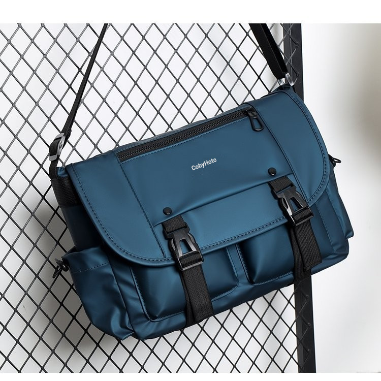 Japanese-style workwear men's bag 2025 new casual men's backpack, large-capacity cycling sports lightweight single-shoulder crossbody bag Application Scenario