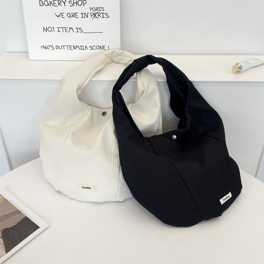 5481 Spring New Style laid-back and relaxed casual large-capacity single-shoulder tote bag, Korean-style fabric bag, women's vest bag details Picture