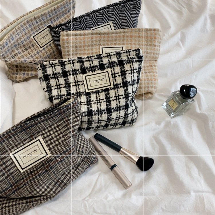 11096 woolen checkered color-blocking large-capacity cosmetic bag, women's fashion clutch, canvas storage bag wholesale Specification drawing