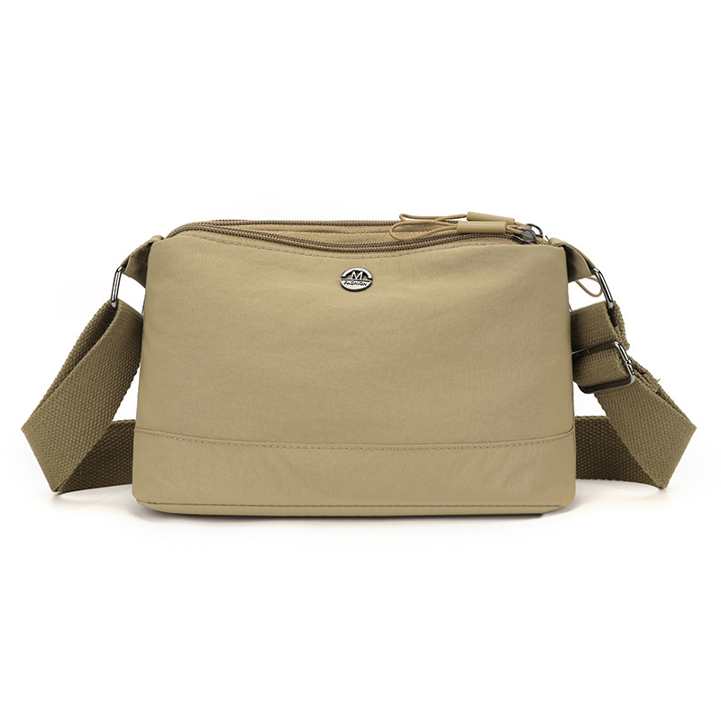 A new lightweight solid color water-resistant nylon crossbody small square bag for women, a cross-border trend single-shoulder mom's small bag Item Picture