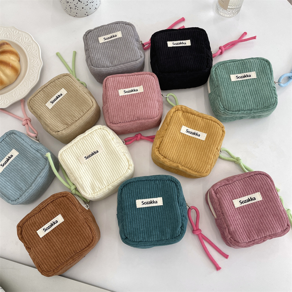 412101 Winter new solid-color corduroy sanitary bag, lipstick and makeup bag, simple and cute sanitary napkin storage full figure