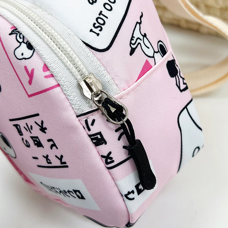 New children's bags: Kindergarten boys' crossbody bag, girls' backpack, nylon cartoon printed cute coin purse Application Scenario