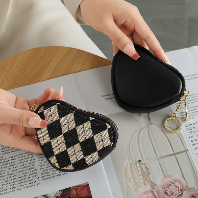 2024 New stylish and cute canvas coin purse, small mini coin case, multi-functional and wear-resistant key storage case details Picture