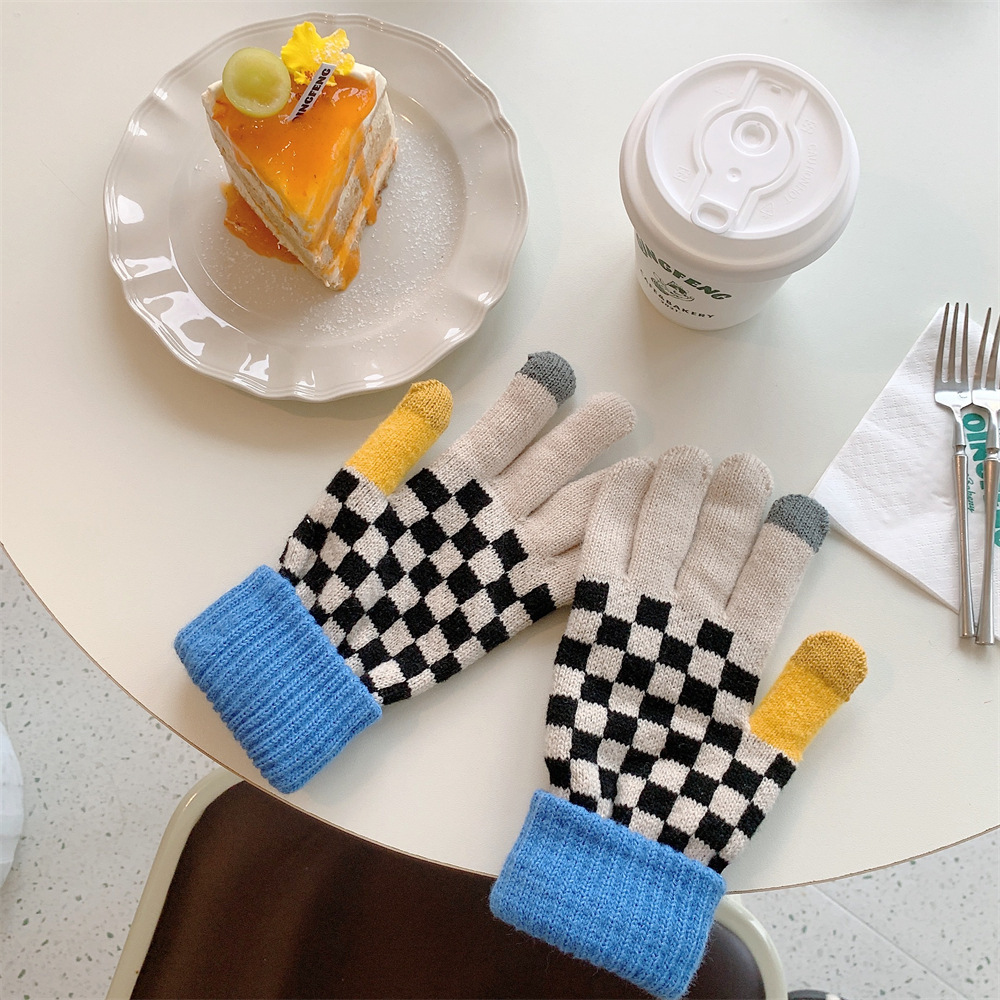 210171 Fashionable knitted warm gloves for women, winter Korean version checkerboard pattern, versatile touch screen, cycling full finger full figure