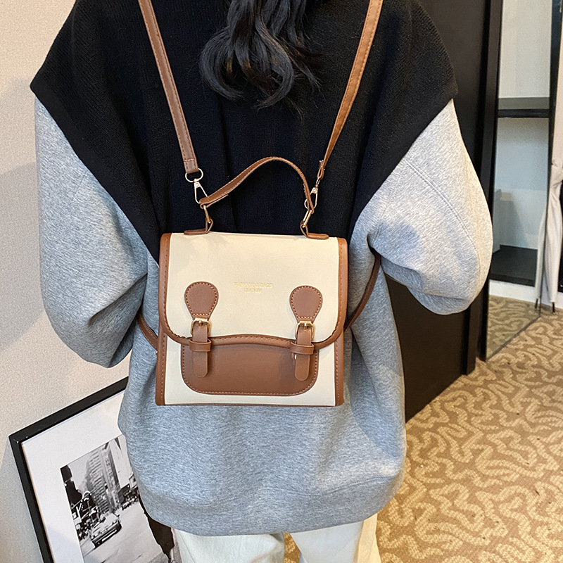 The retro and fashionable backpack of 2024, a niche and versatile color-blocking handbag, is selling well as a casual backpack for students' classes Specification drawing