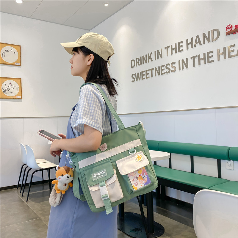 Cute schoolbag for girls, high school students, junior high school students, primary school students, grades three to six, large-capacity backpack, versatile backpack Application Scenario