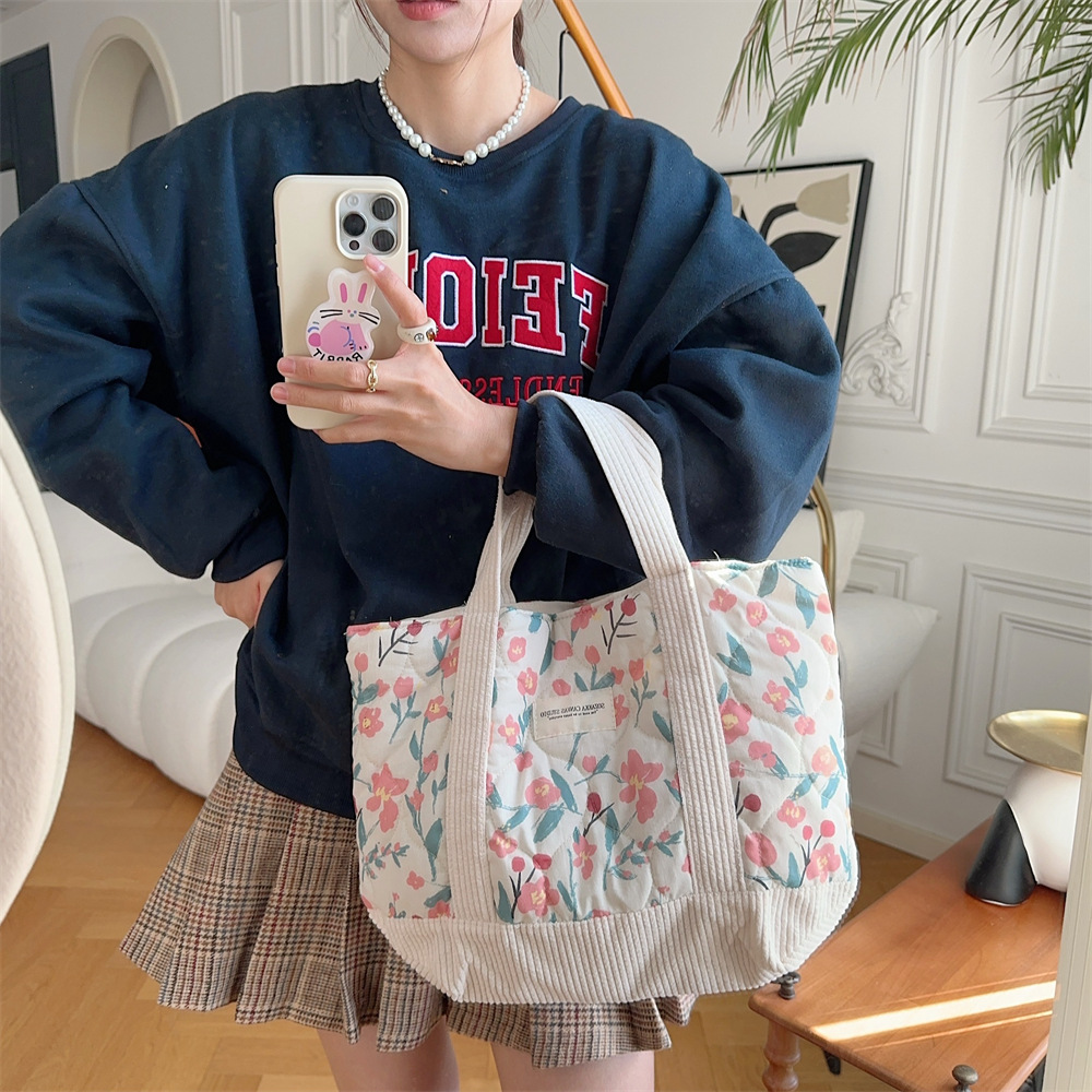 310263 ins quilted cotton patchwork vintage flower handbag, commuting storage bag, bento bag, soft hand handbag Specification drawing