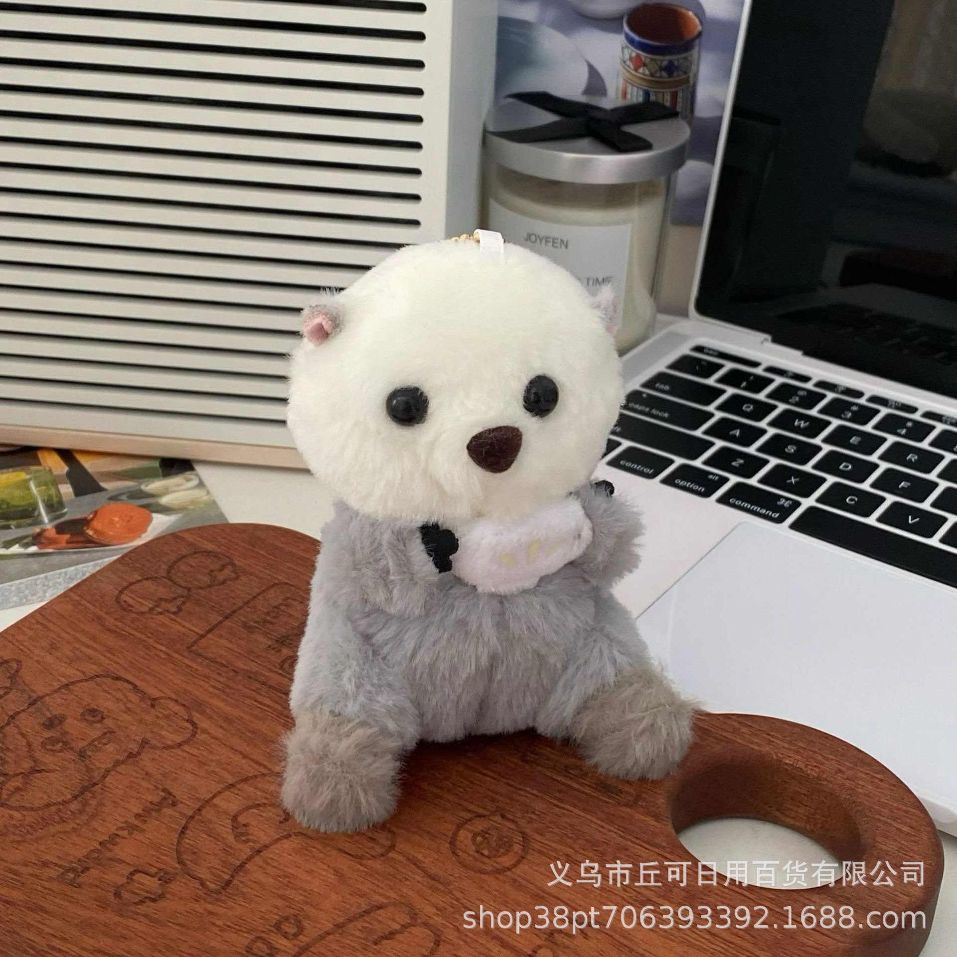 Cute plush sea otter pendant doll, little figurine, girl's schoolbag, backpack pendant, couple keychain, bag pendant full figure