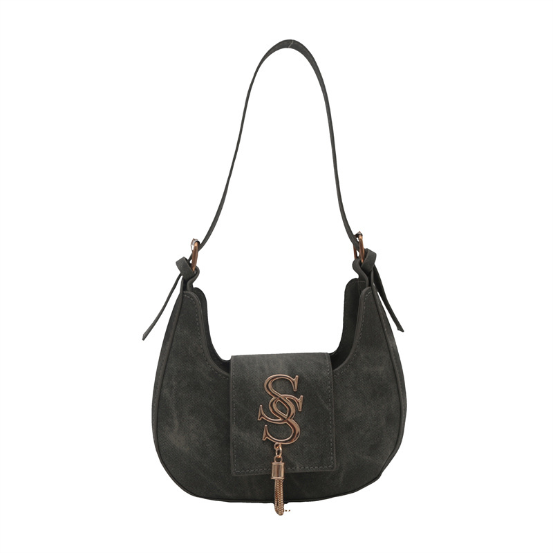 Large-capacity retro style crescent moon bag, new autumn and winter fashion fringed single-shoulder bag, light luxury and versatile underarm bag wholesale Item Picture