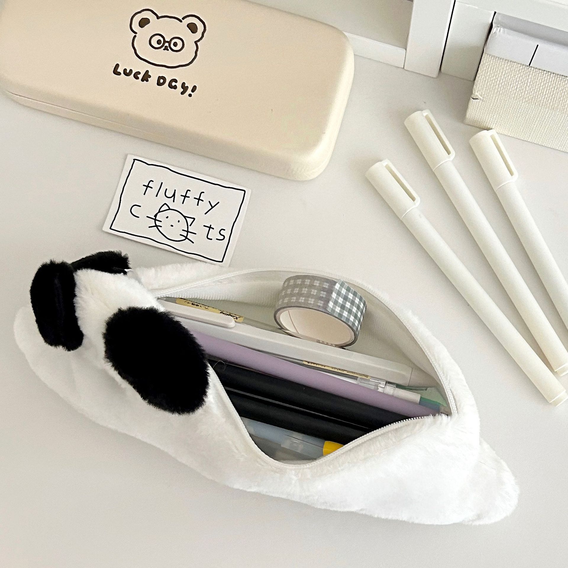 Cute running dog plush pen case, large-capacity student stationery bag, pencil case for junior high school girls and primary school students Application Scenario