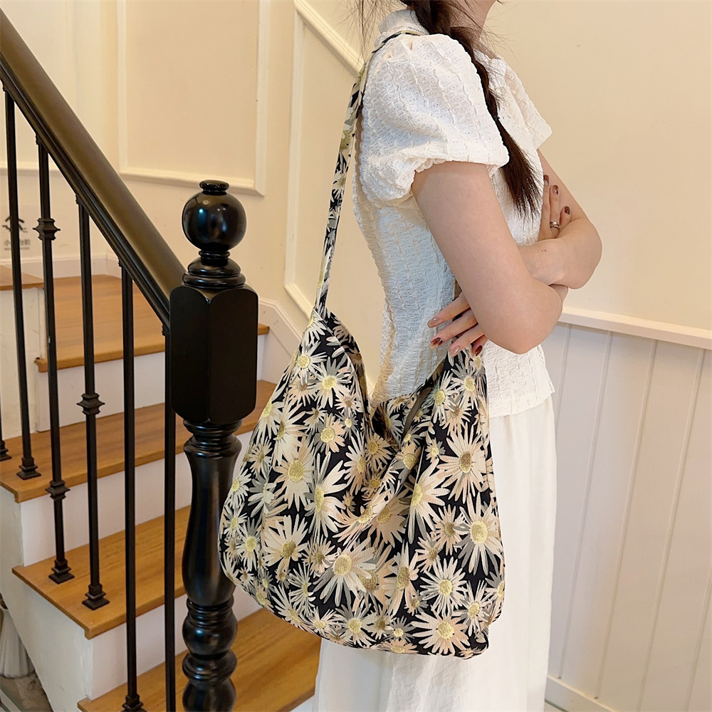 B4481 corduroy rugby single-shoulder crossbody bag for girls and students, large-capacity class bag for girls, canvas bag for girls full figure