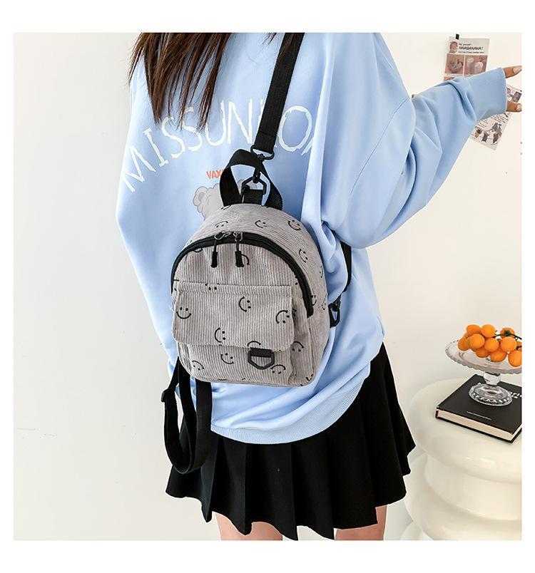 British-style versatile and cute single-shoulder mini crossbody bag 2023 new artistic and casual small bag backpack batch undefined