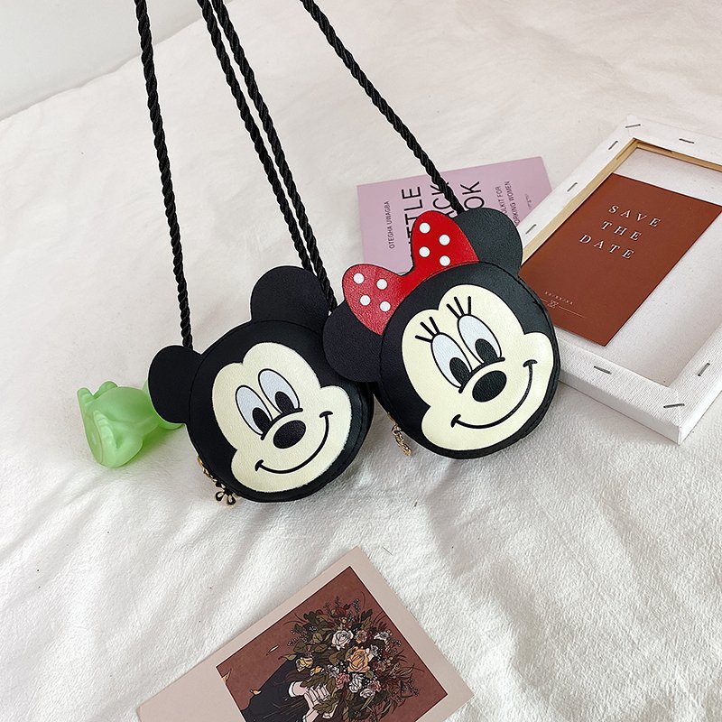 New 2020 Children's pocket change single-shoulder crossbody cartoon mini bag, boys' single-shoulder bag, girls' Korean-style small bag Application Scenario