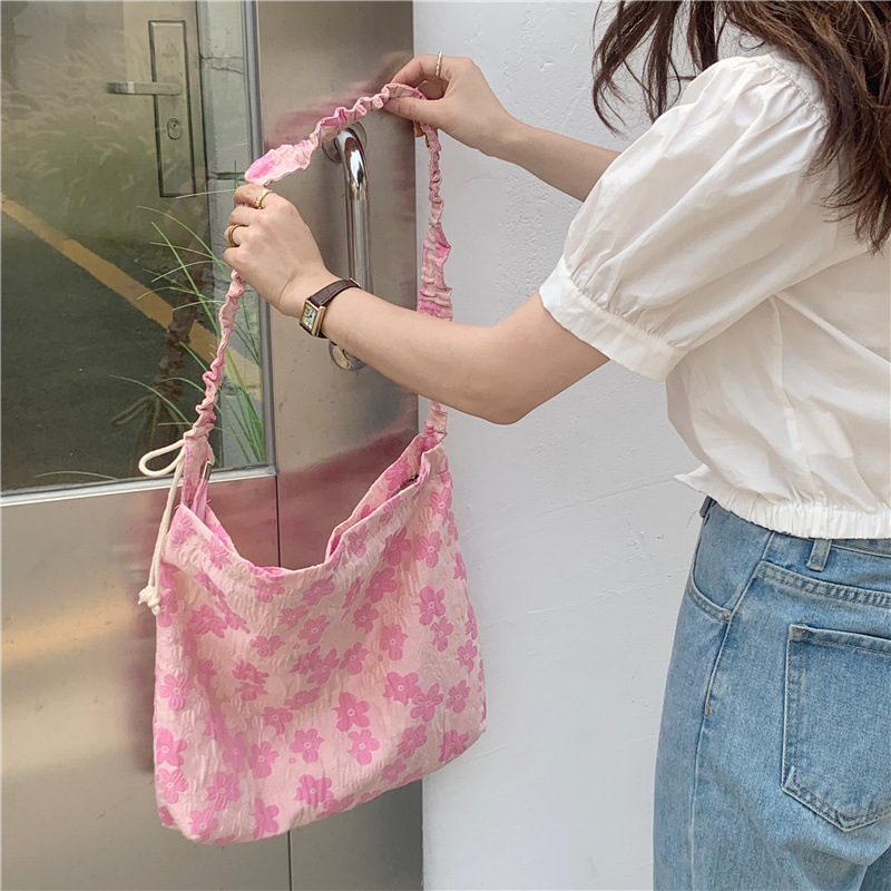1513 Trendy Internet celebrity pull-out choux pastry flower crossbody bag, Korean cute girl pink pleated shoulder strap single-shoulder bag wholesale Specification drawing