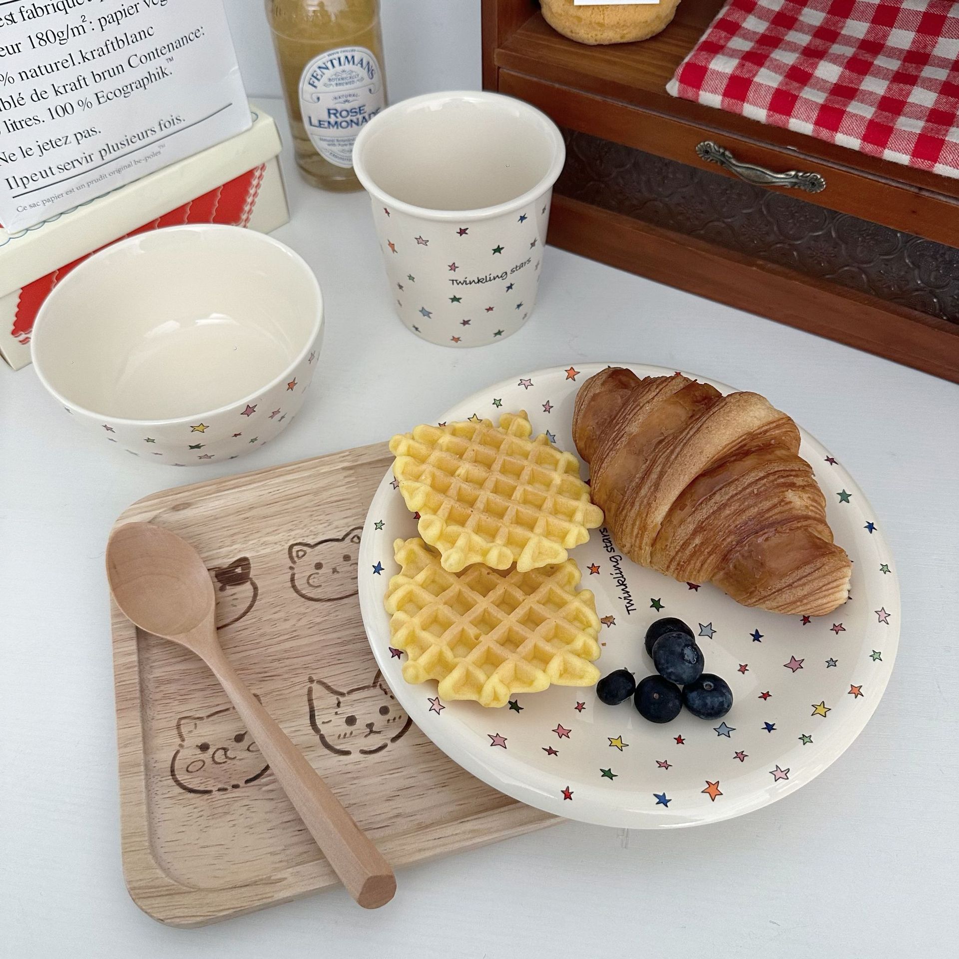 ins Star Series Tableware sets: High appearance level breakfast plates, ceramic bowls, coffee and juice cups, bowls, plates and platters Specification drawing