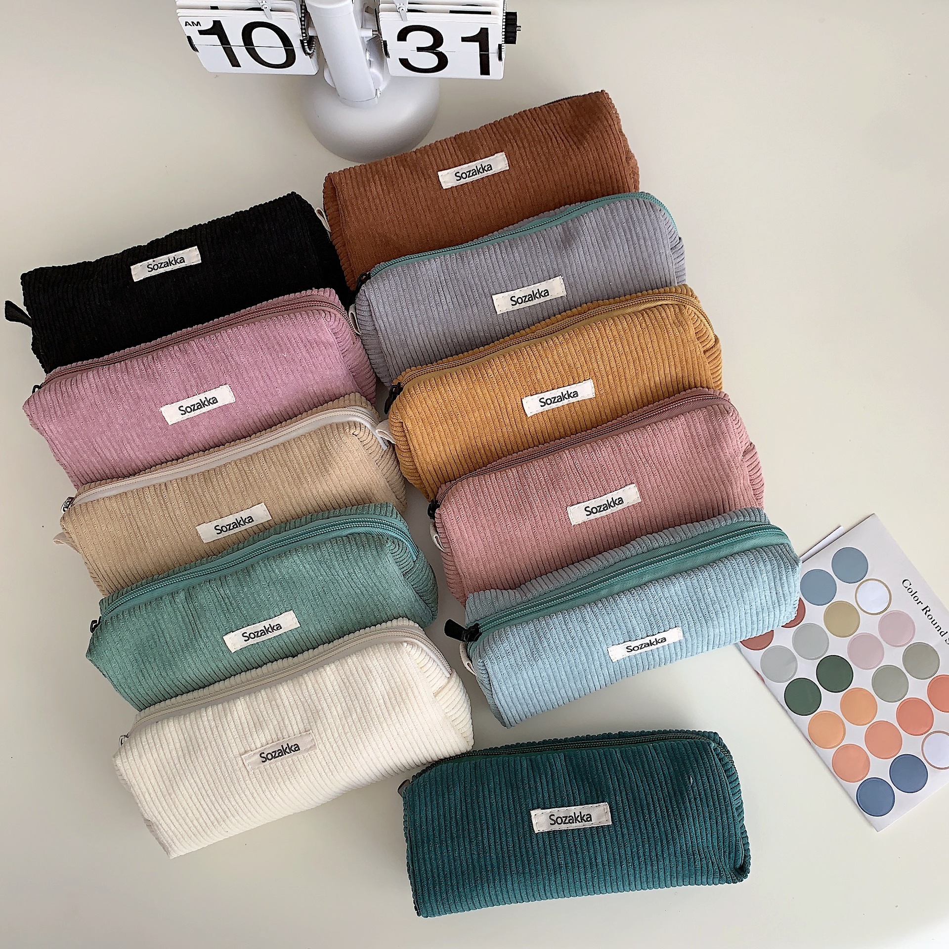 【 In Stock 】32131 Vintage corduroy solid color pen case, artistic and simple stationery bag, high school student storage bag full figure
