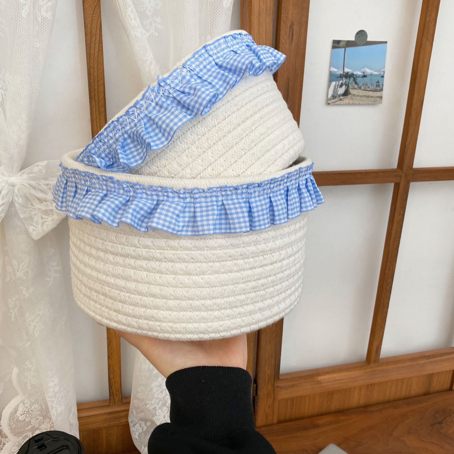 Sea salt blue lace cotton thread basket, hand-woven desktop, cosmetics and sundries storage basket, high appearance level women's storage basket Specification drawing