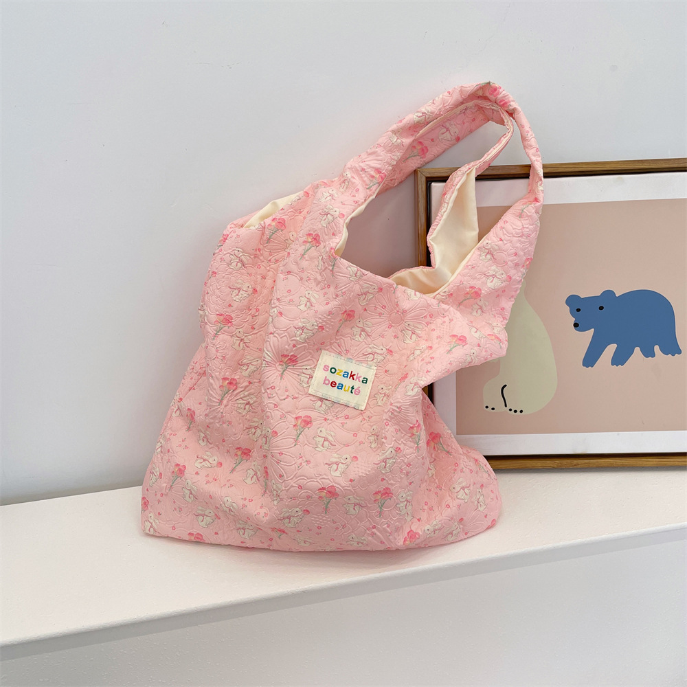 4613 Autumn and Winter Korean-style sweet cartoon bear embossed single-shoulder bag, versatile for daily use, student underarm vest bag for girls details Picture