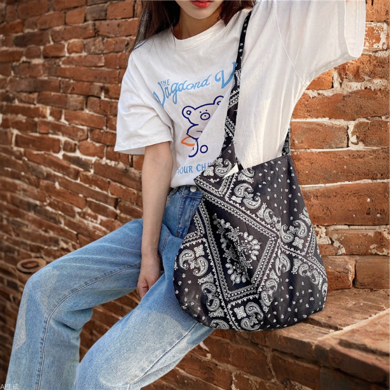 13165 Light Retro Cashew flower crossbody single-shoulder bag, ethnic style casual shopping bag, fashionable canvas bag for women wholesale full figure