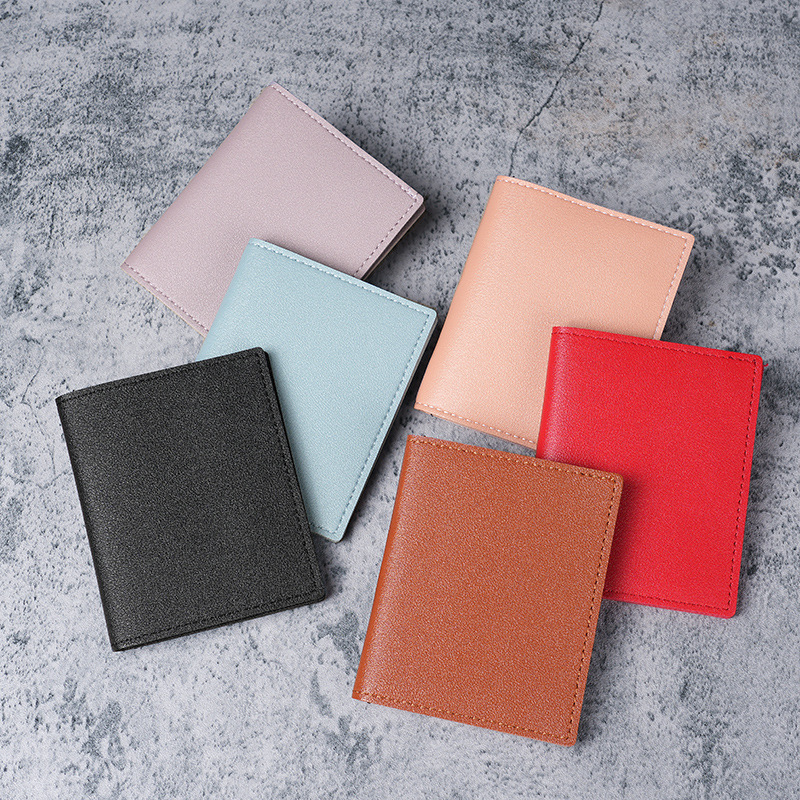Ladies' card case and document bag: Compact, ultra-thin, multi-slot, large-capacity driver's license two-in-one - bank card case Application Scenario