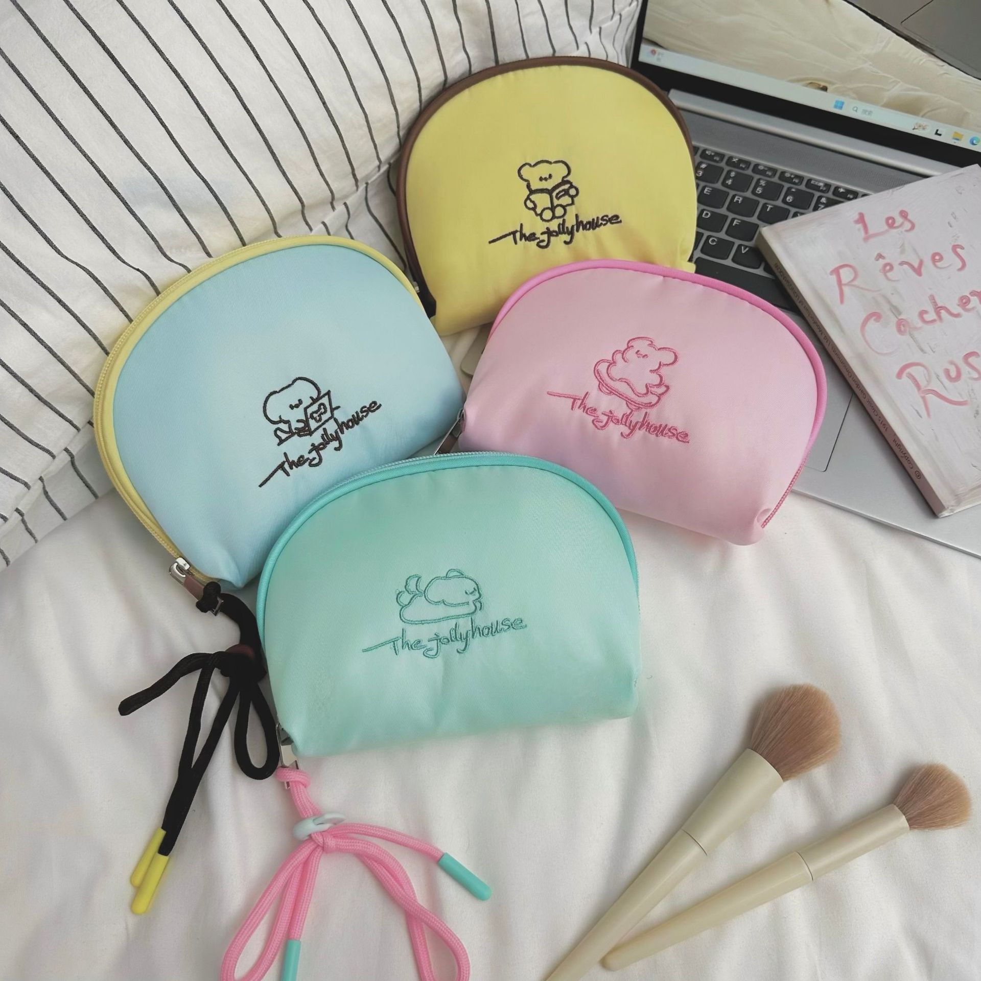 Line Puppy Semi-circular Cosmetic Bag for Women 2025 New portable mini cartoon storage bag for cosmetics full figure