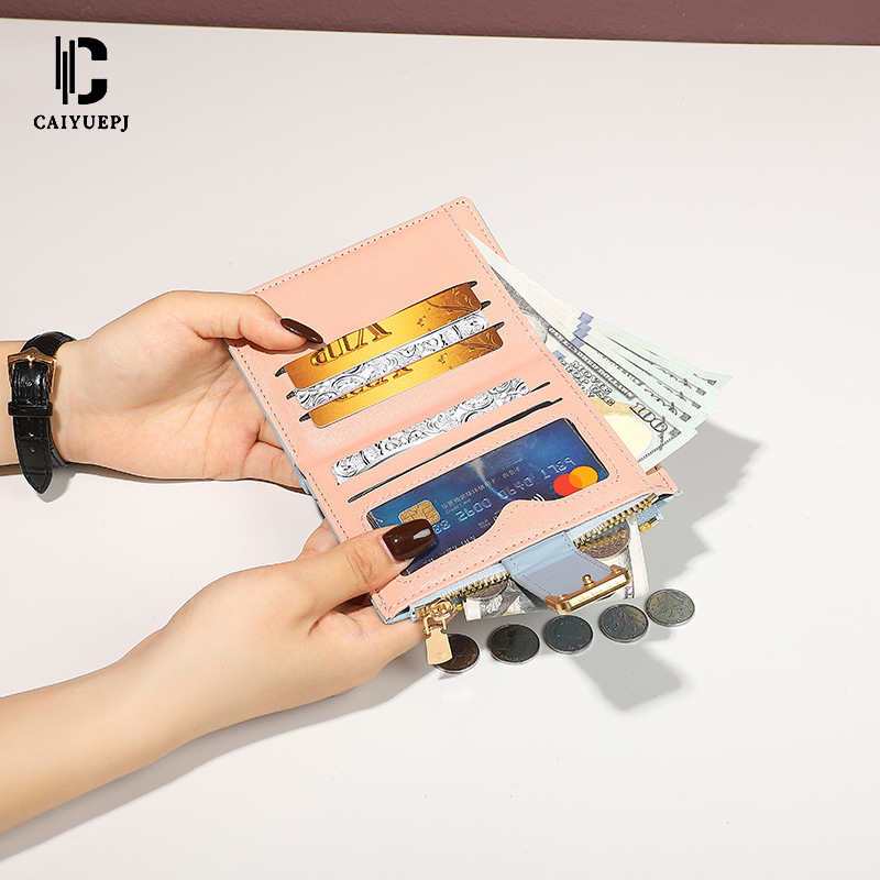 2025 New cross-border Napa pattern women's wallet, high-end leather short zipper fashionable coin purse Application Scenario