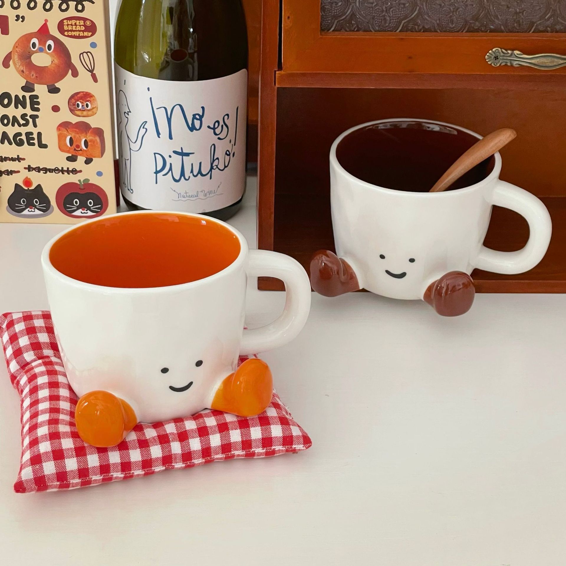 Cute foot mugs, ins creative ceramic, high appearance level coffee cups, beverage cups, milk cups, gift box sets Application Scenario