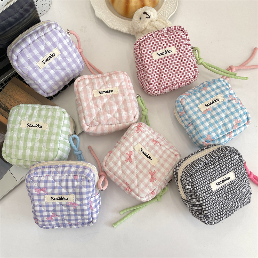 3922 Quilted cotton-padded checkered storage Sanitary Bag, coin bag, Mini Cosmetic bag, Key, miscellaneous items, Student small bag full figure