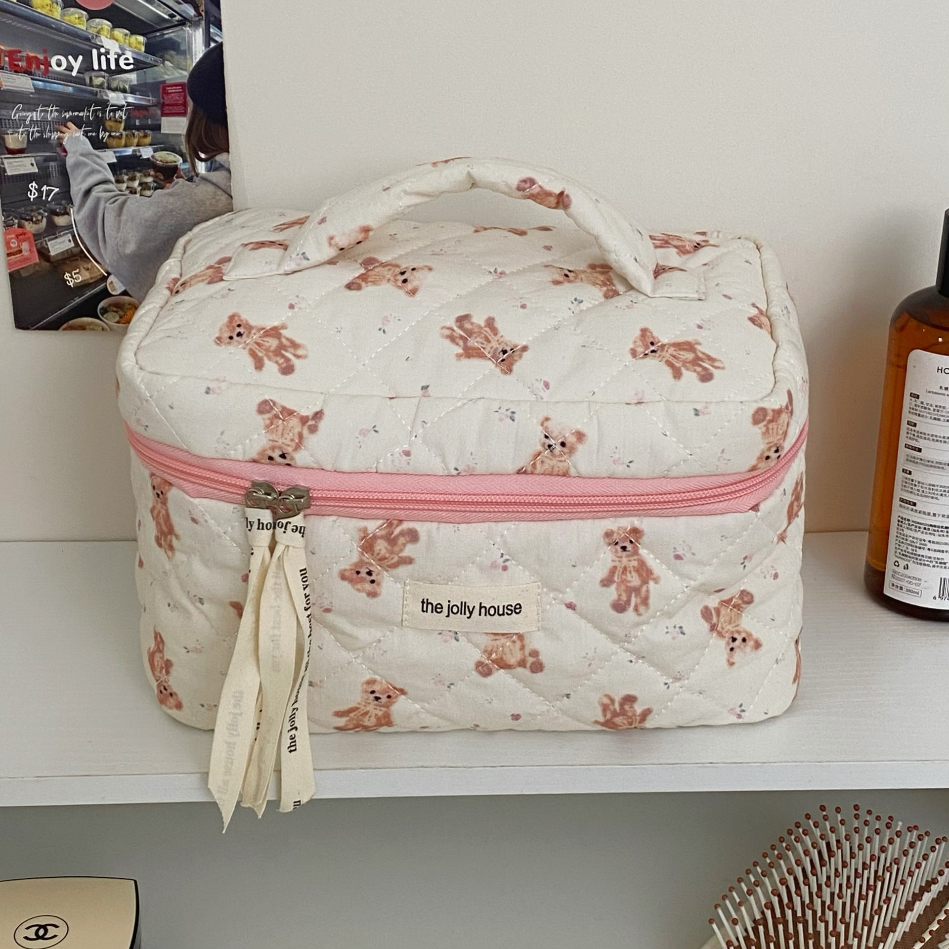 Cross-border pink bear makeup bag, women's portable large-capacity hand-held toiletry bag, cosmetics and skin care products storage bag Specification drawing