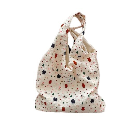 4613 Autumn and Winter Korean-style sweet cartoon bear embossed single-shoulder bag, versatile for daily use, student underarm vest bag for girls Item Picture
