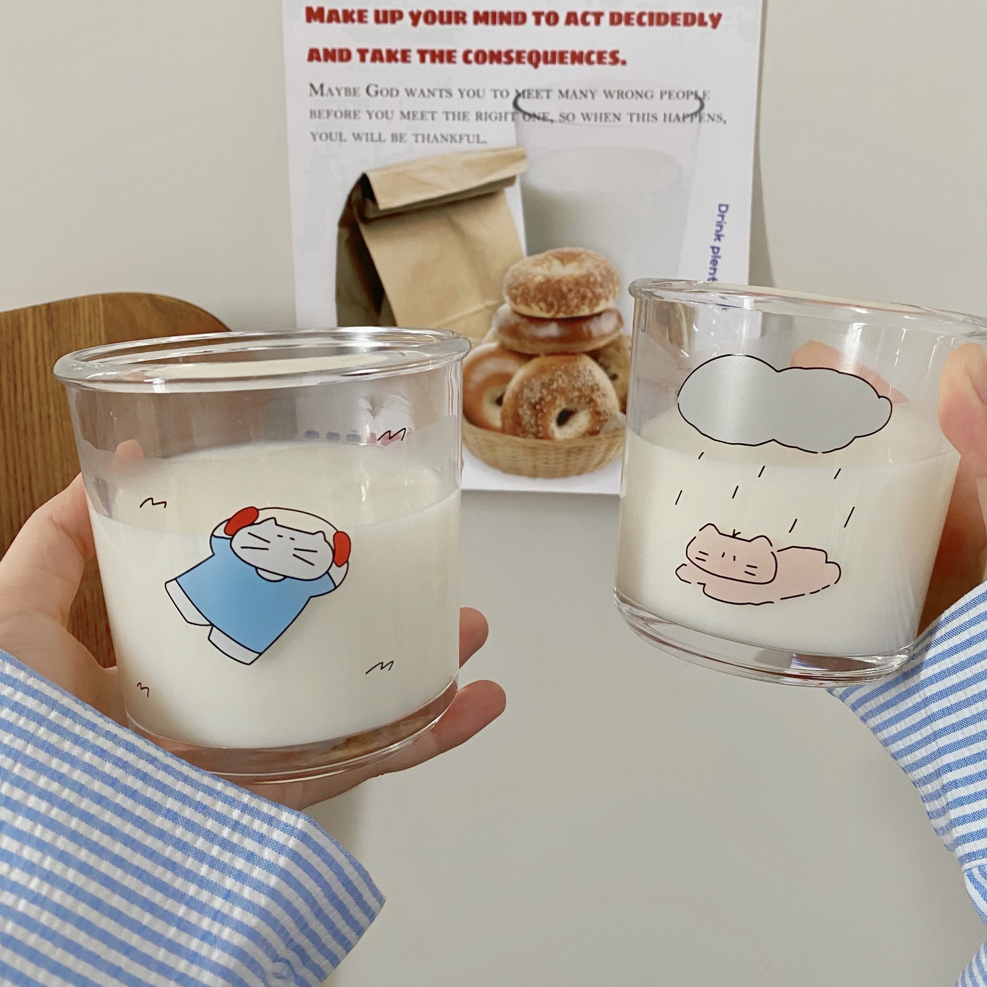 ins cute glass cold brew cup, coffee cup, creative cartoon water cup, couple glass cup, large-capacity drinking cup Specification drawing