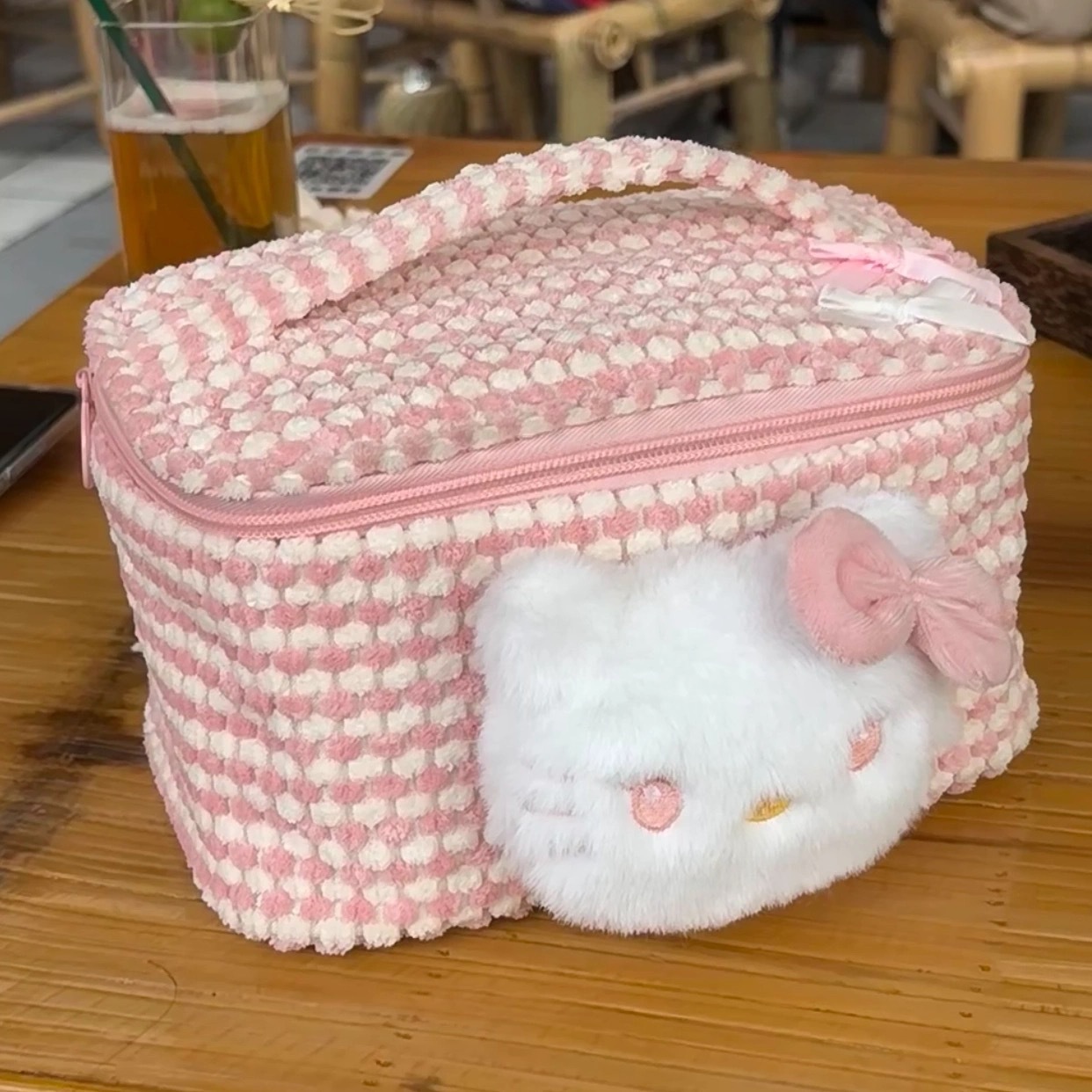 Little Chanel-style cartoon cat makeup bag, large-capacity portable hand-held cosmetics storage bag for women, travel toiletries bag Specification drawing