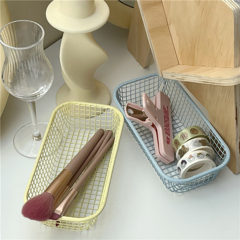Ins-style desk wire storage basket for miscellaneous items, student office stationery storage box, desktop ironwork organization and storage full figure