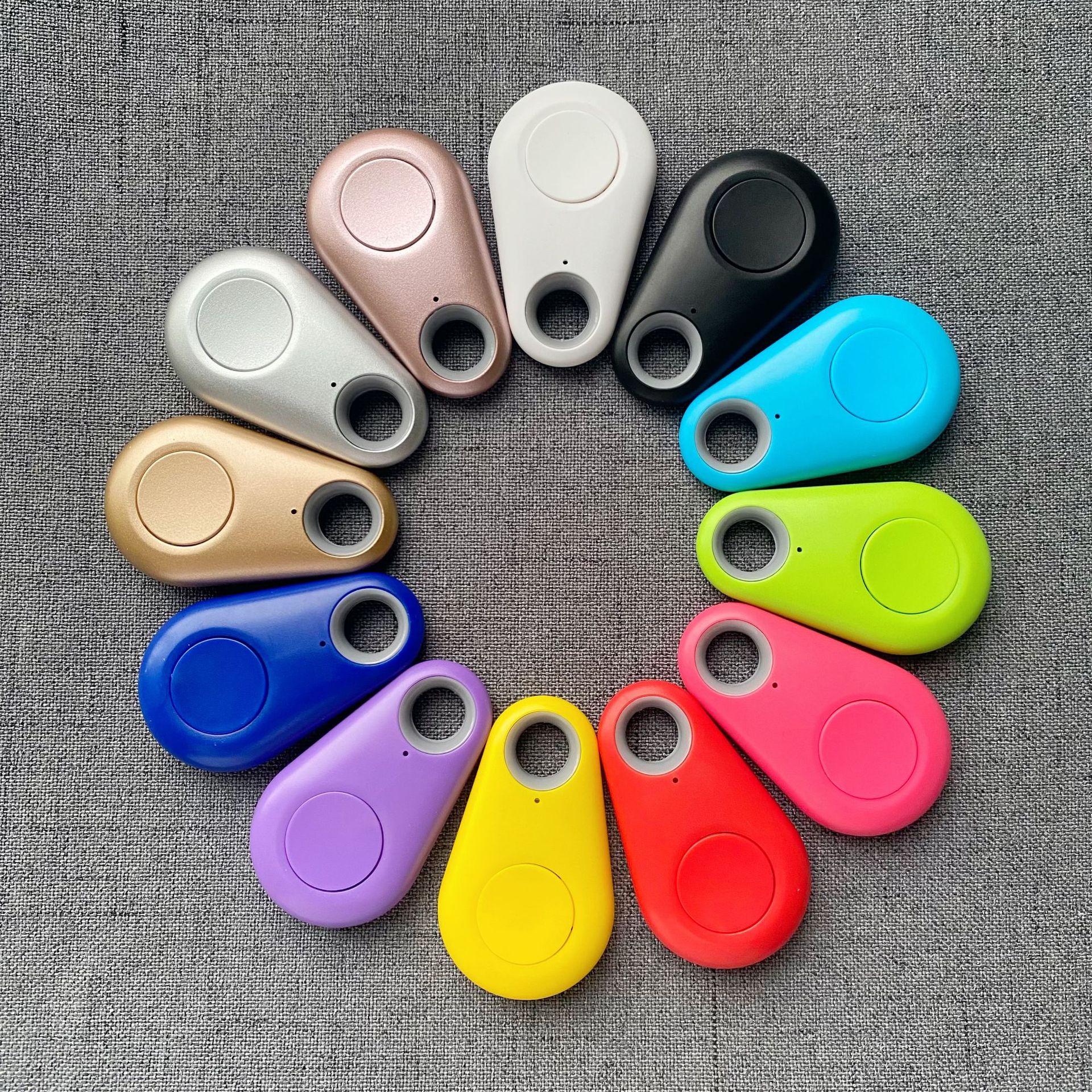 Factory direct sales of water drop Bluetooth anti-loss device, key, luggage, two-way alarm, mobile phone tracking and intelligent finder full figure