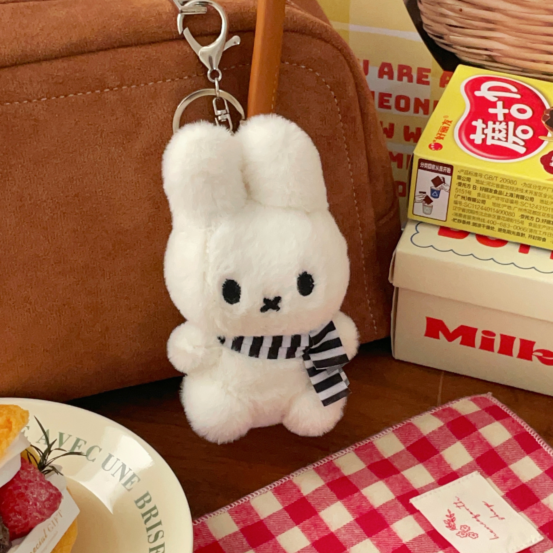 Cute Miffy Rabbit plush pendant, cartoon mini doll, figurine, schoolbag, bag, hanging decoration, keychain, couple gift full figure