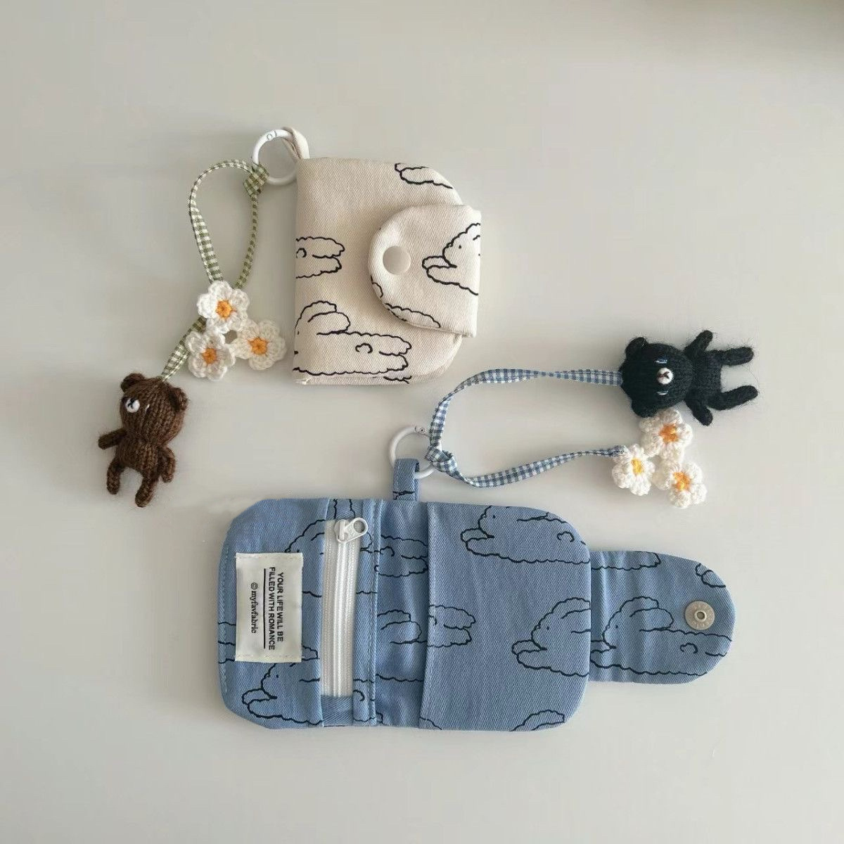 Cute little Daisy multi-layer card bag, Korean Instagram niche floral coin purse, canvas bag, inner bag, miscellaneous bag, pendant Specification drawing