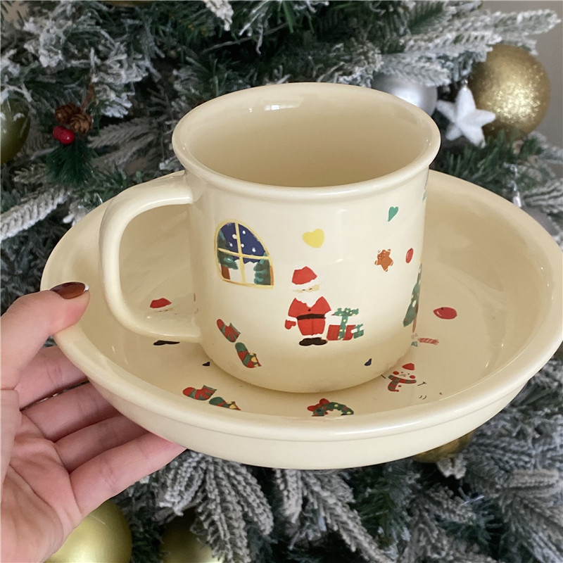 Christmas limited edition! Cute cream graffiti Christmas ceramic cup dessert plate set mug Christmas decoration gift full figure