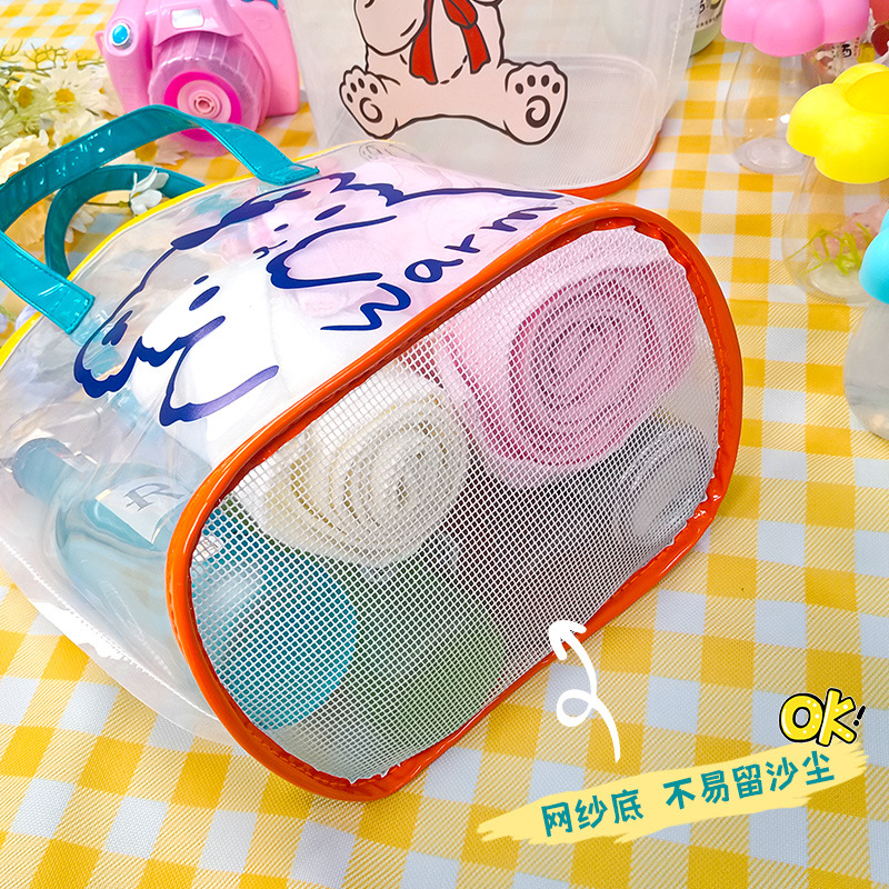 Cute cartoon bear tote bag, girlish transparent PVC jelly bag, portable large-capacity beach bag and swimming bag Application Scenario
