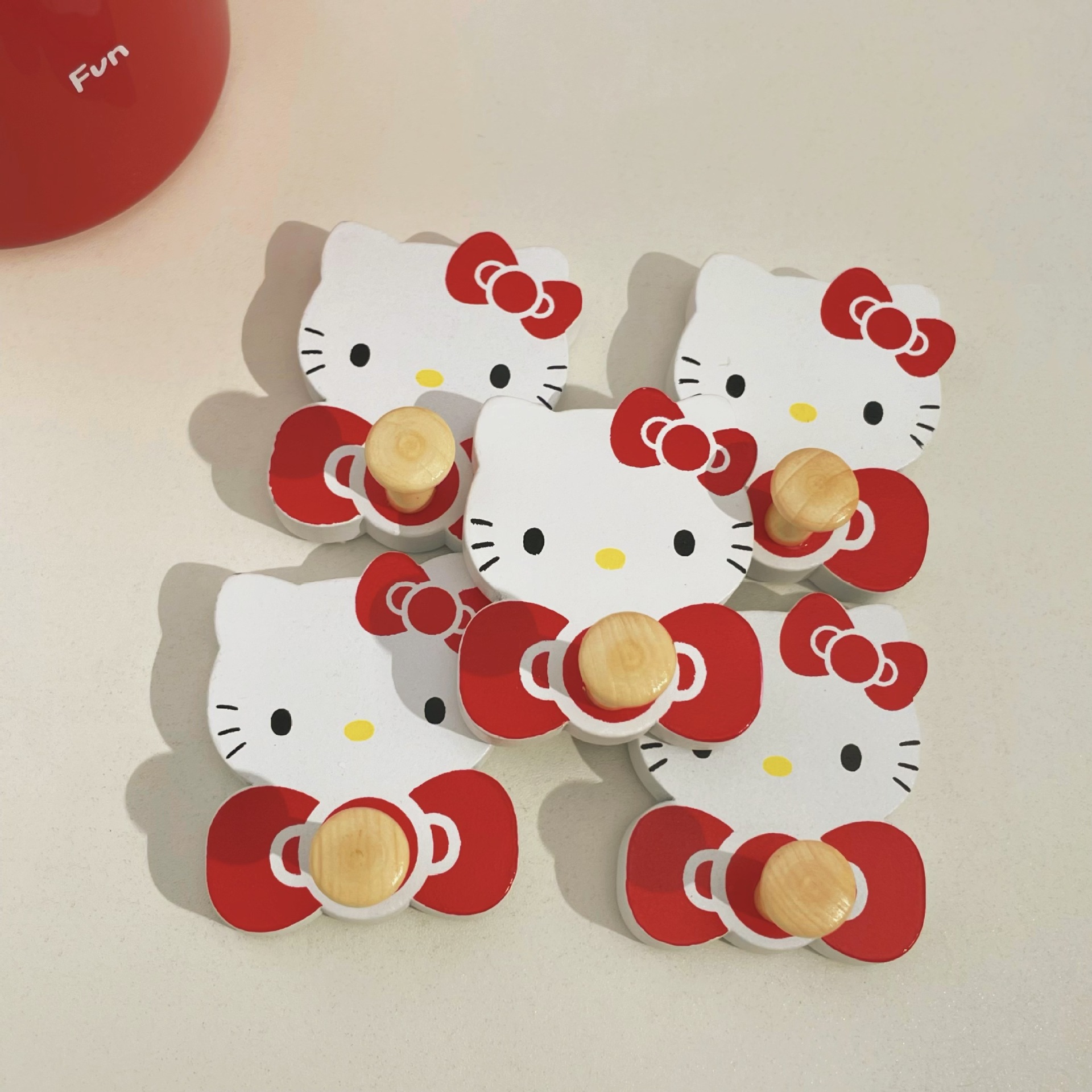 Cartoon cat hook, no need for drilling, strong load-bearing adhesive door, back kitchen, living room, bathroom, wardrobe, wall surface full figure