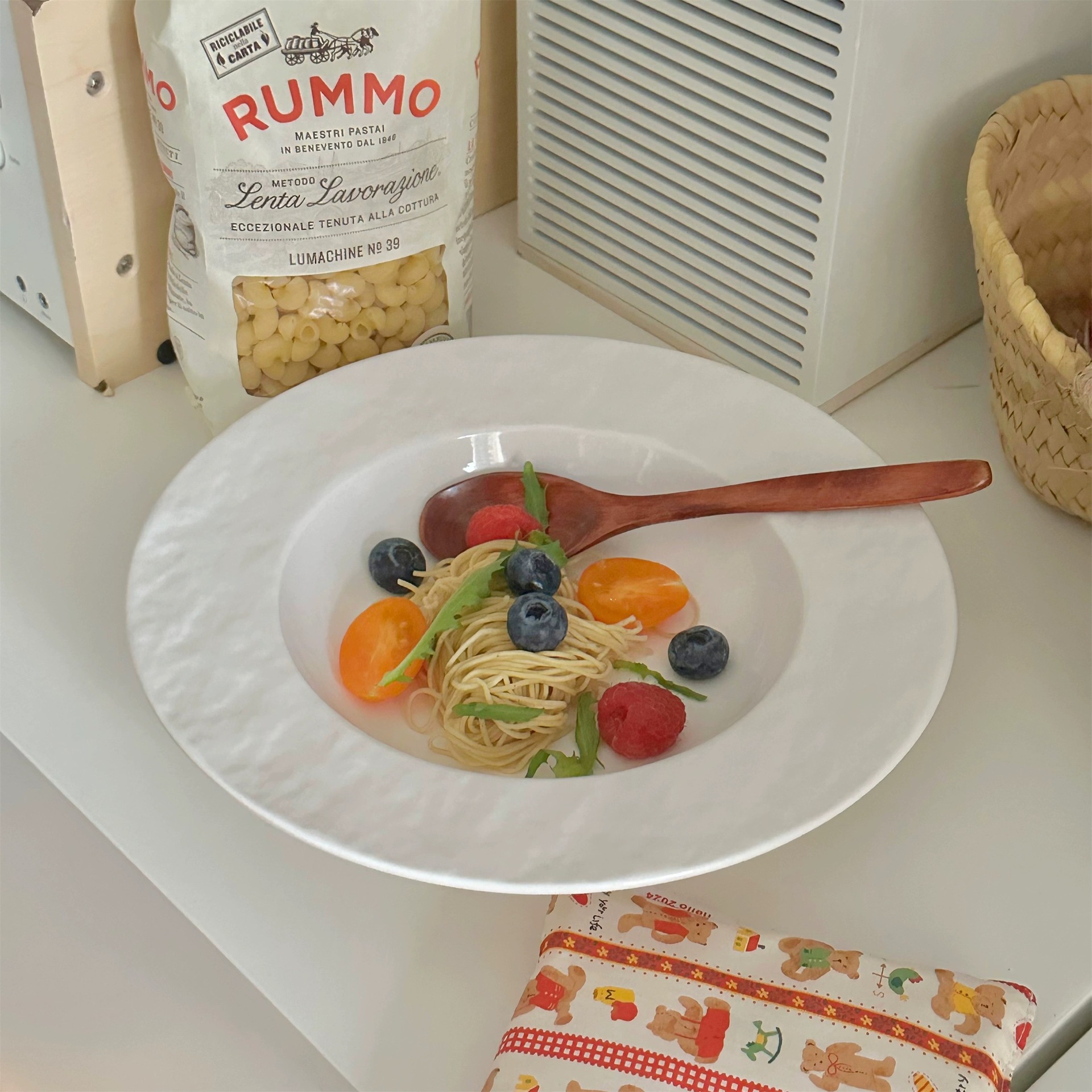 Ultra-high appearance level, InS-style Western-style dinner plate, simple pure white steak plate, vegetable plate, home ceramic dessert plate, breakfast plate Item Picture