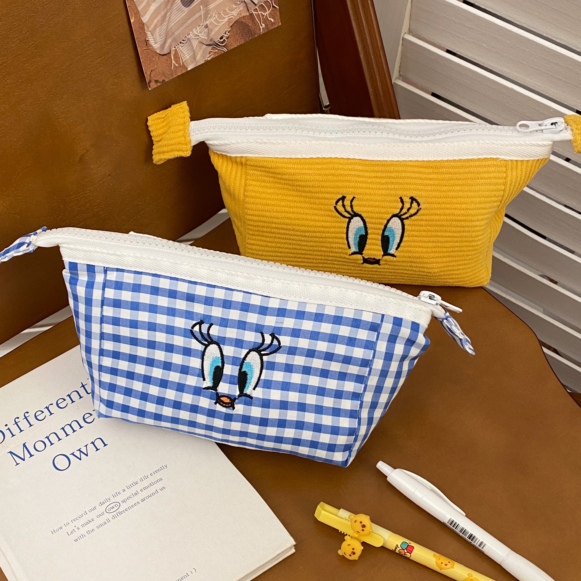 Cute kingfisher pen case, Korean-style embroidered checkered stationery bag, large-capacity portable storage bag, student cartoon stationery box full figure
