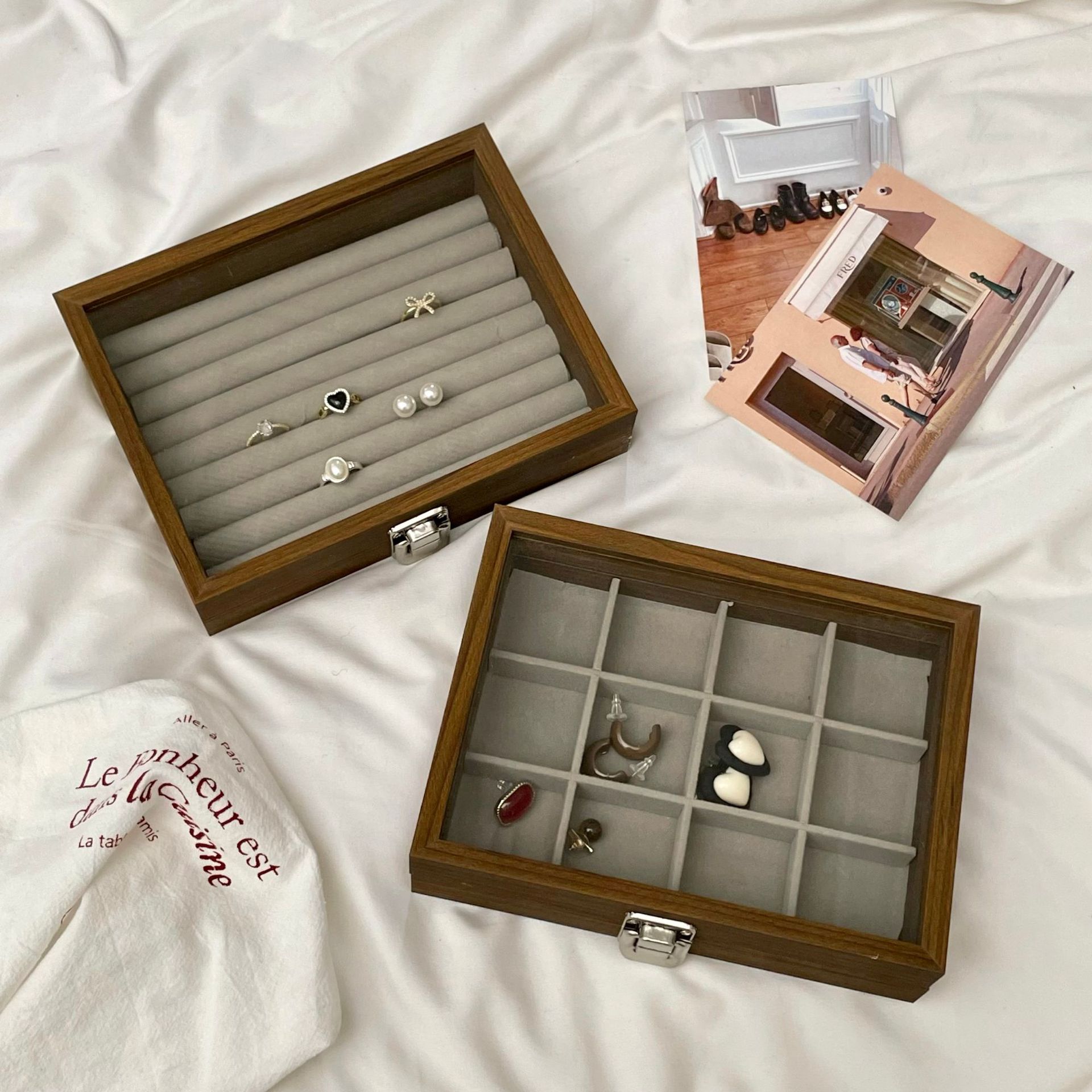 Walnut wood jewelry box, ins jewelry storage display, wooden box storage box, jewelry counter exhibition details Picture