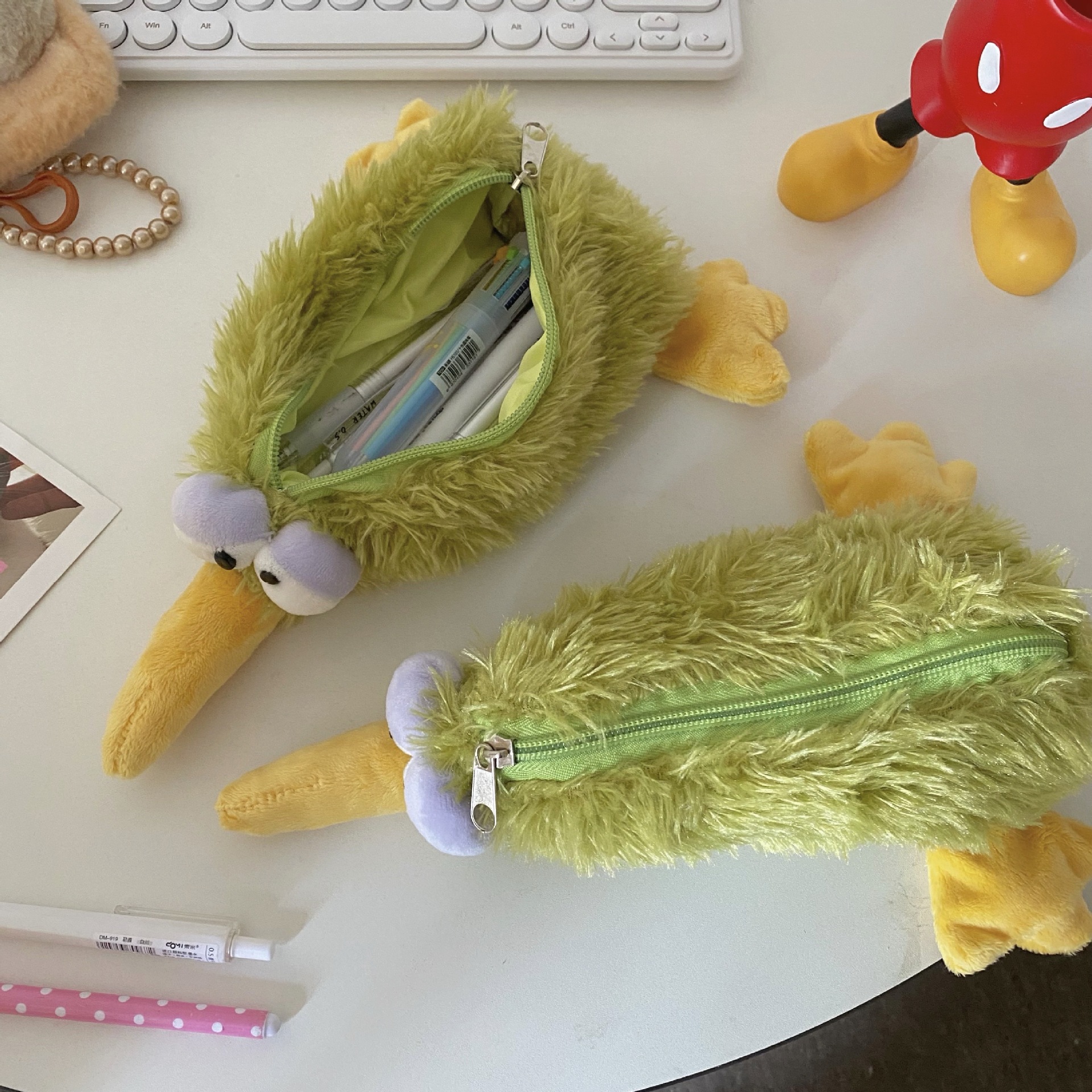 Kiwi Bird pencil case, high appearance level, ins style, junior and senior high school girls' stationery box, cute large capacity pencil case for girls Application Scenario