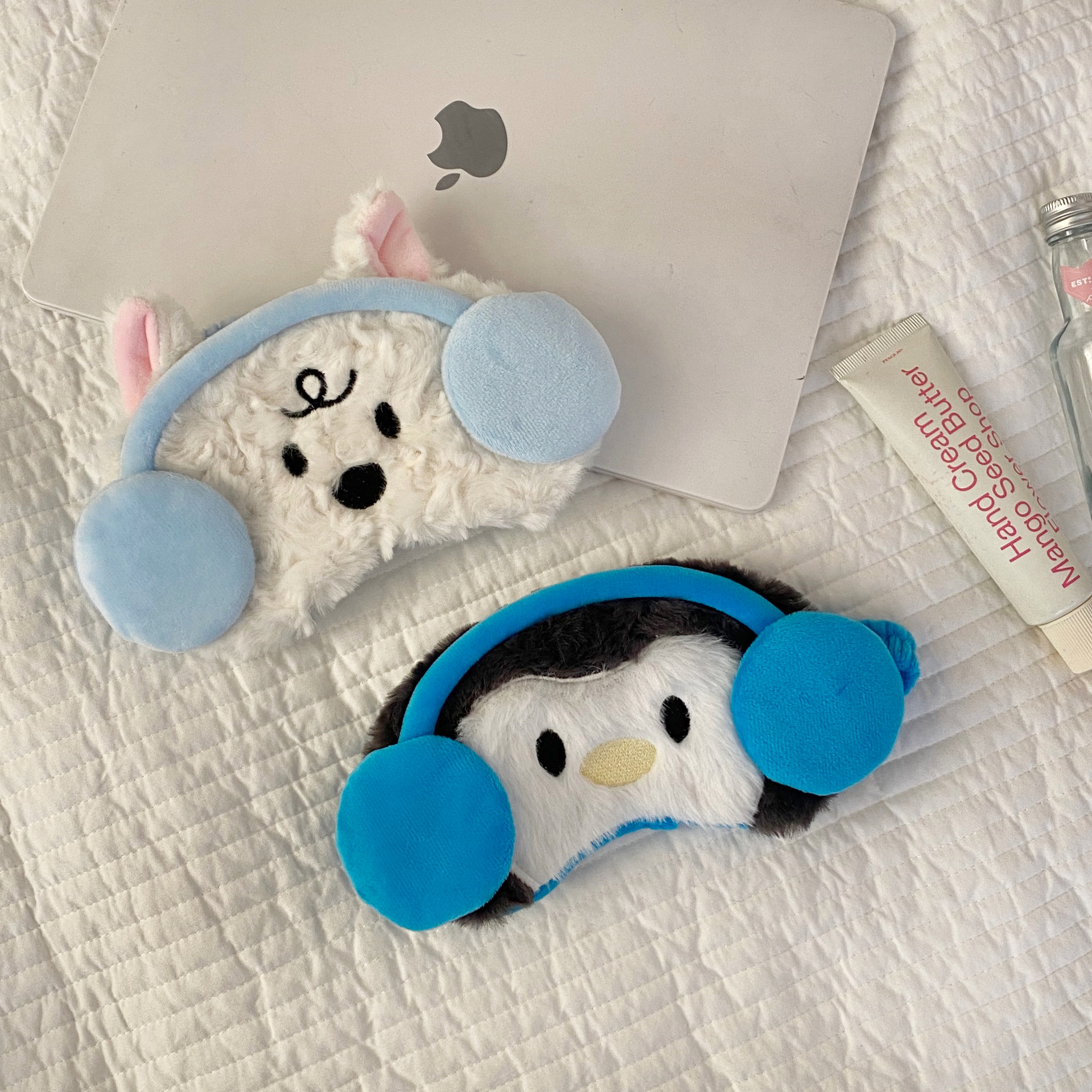Cartoon headphone eye mask, little animal eye mask, women's summer ice-feeling sleep light-blocking, built-in ice compress sleep eye mask Application Scenario