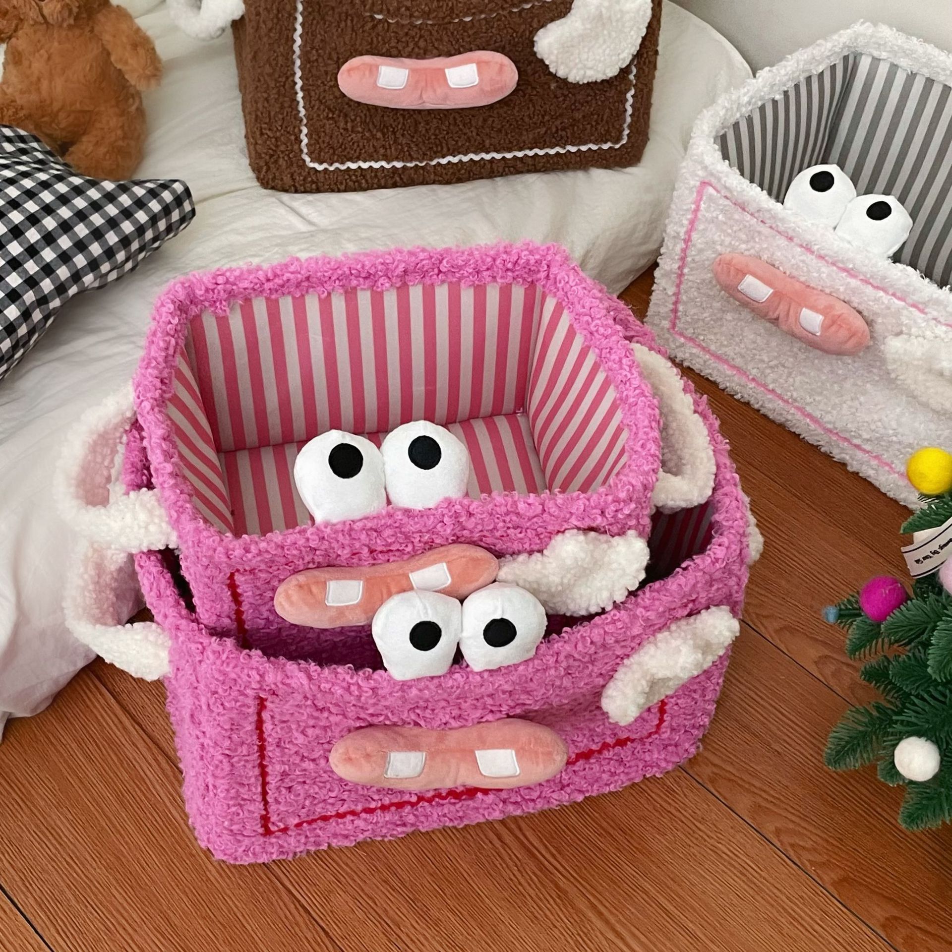 Plush biya, funny little monster storage basket, ins, high appearance level, household toys, snacks, organizing and storage basket details Picture