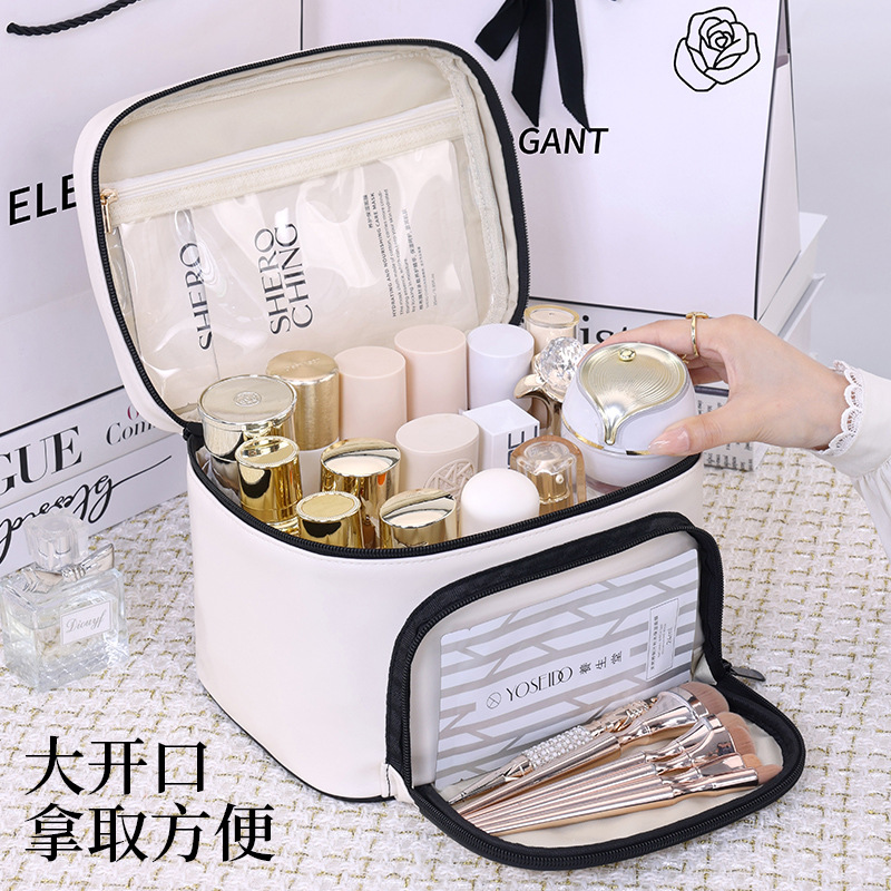 The new cross-border product, Butterfly Charm Makeup Bag, features a large capacity and a high-end feel. It is a small fragrance style hand-held cosmetics storage bag and a toiletries bag Application Scenario