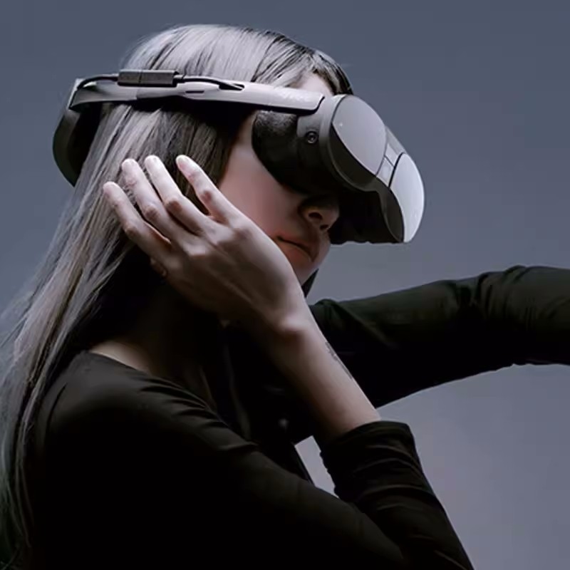 HTC VIVE XR Elite Set vr Glasses All-in-one Machine Smart Device Virtual Reality Movie pcvr streaming Application Scenario
