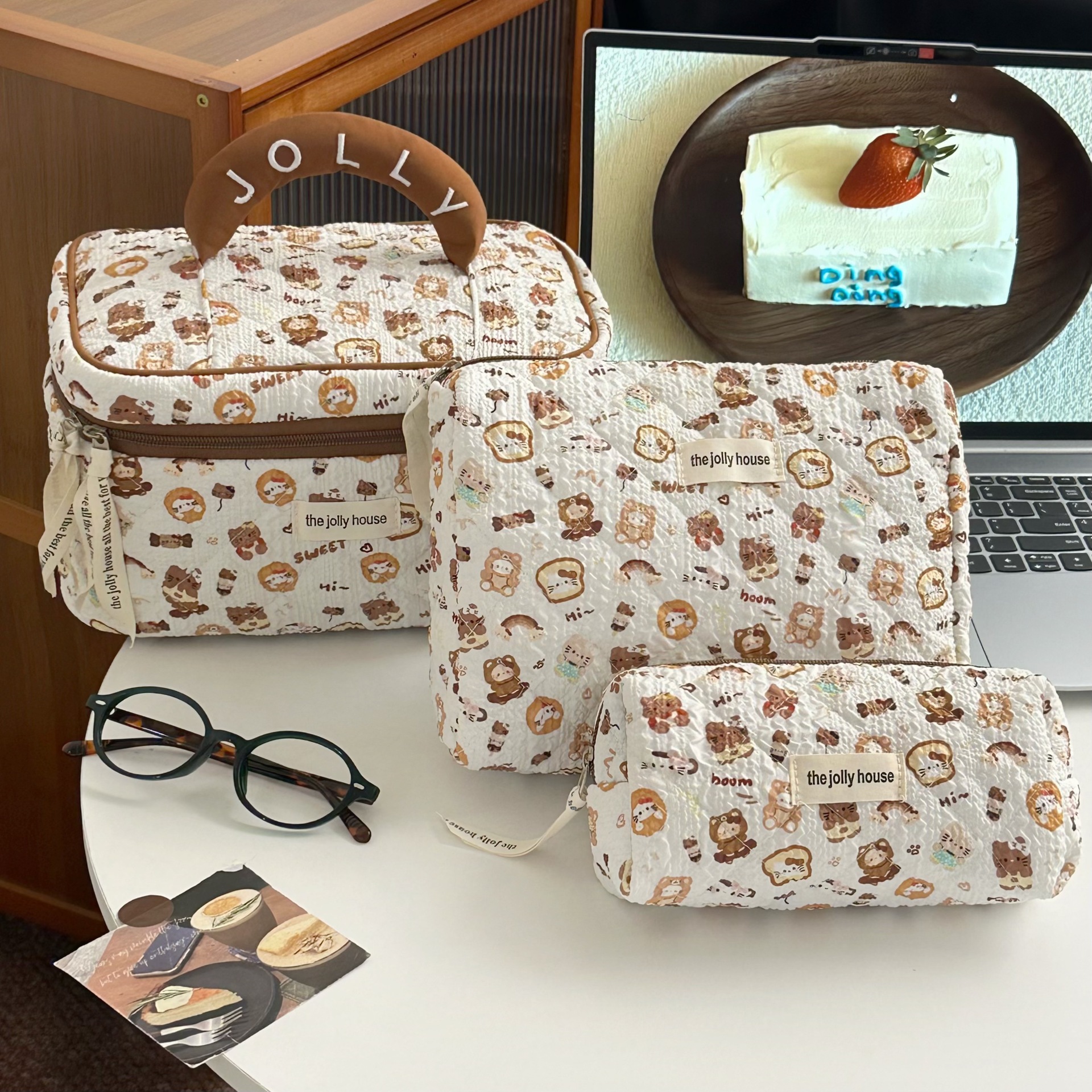 Bubble texture Cocoa Cat Makeup Bag for Women 2025 New portable large-capacity cosmetics storage bag and toiletry bag full figure